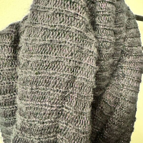 Chunky black knit infinity scarf with purple sparkles - Picture 2 of 3